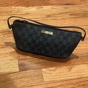 AUTHENTICGUCCI BLACK Boat Bag GG Canvas Leather Pouch